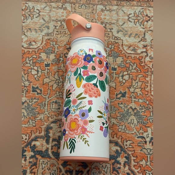 Brand New Swig Life Full Bloom Flip + Sip 36oz Tumbler - Picture 10 of 11